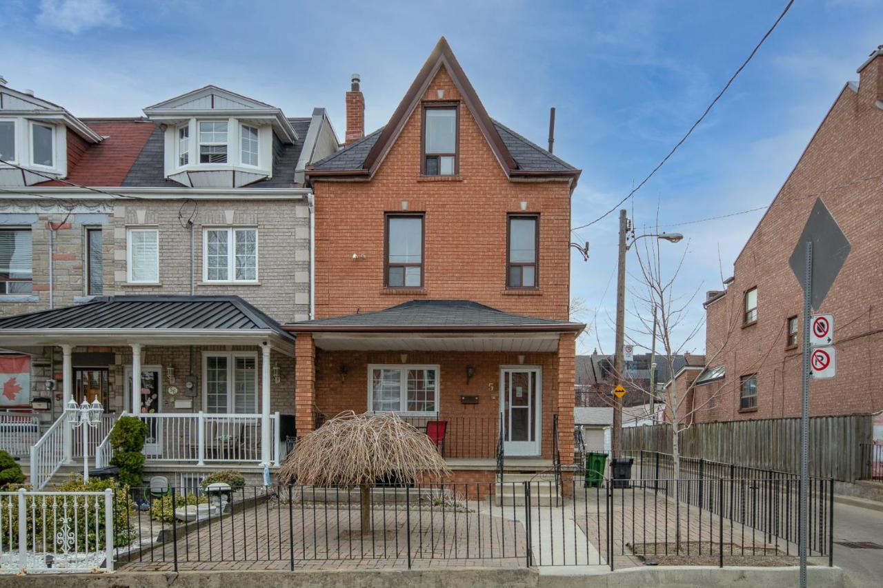 Cozy Home In Downtown Toronto! エクステリア 写真